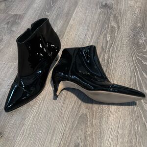 Sam Edelman patent leather ankle boots / booties size 8